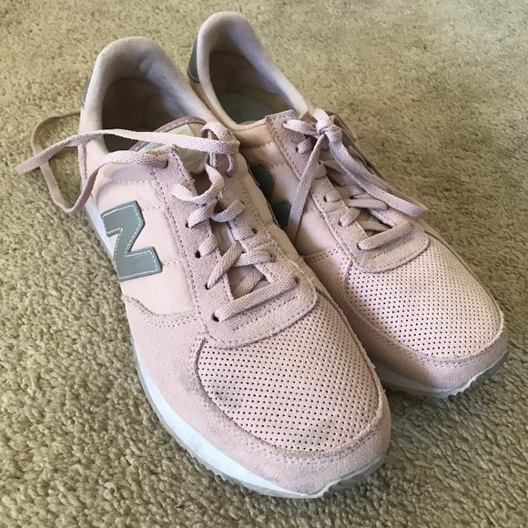 new balance pink trainers